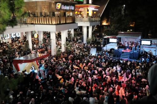 Menelusuri Stage Bus Jazz Tour 2017 Di Kota Bandung